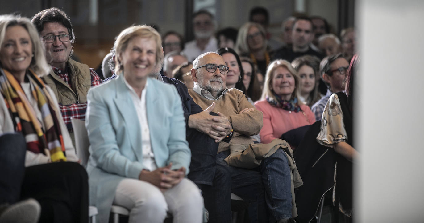 Mitin de Feijóo en Riojafórum