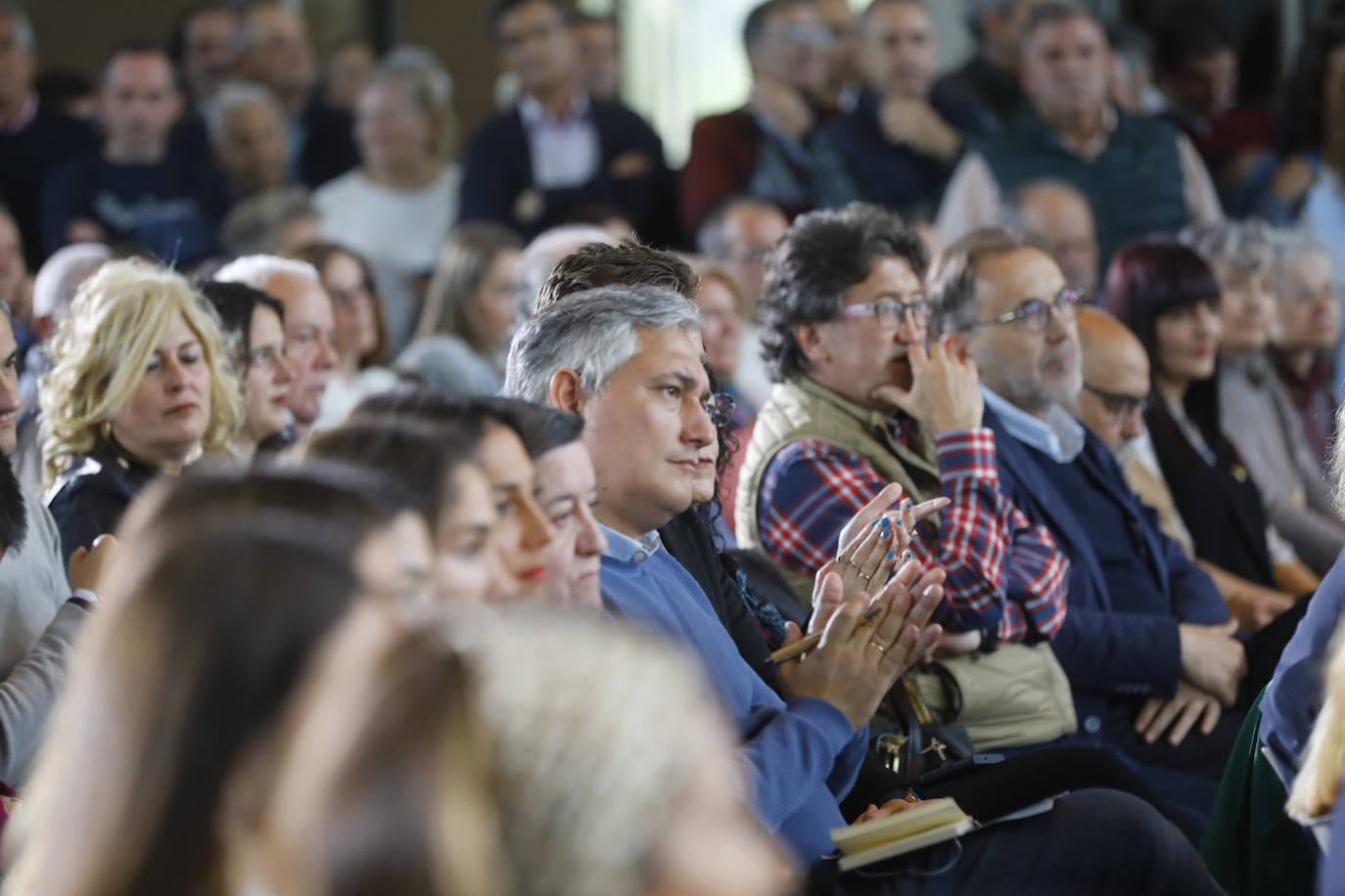 Mitin de Feijóo en Riojafórum