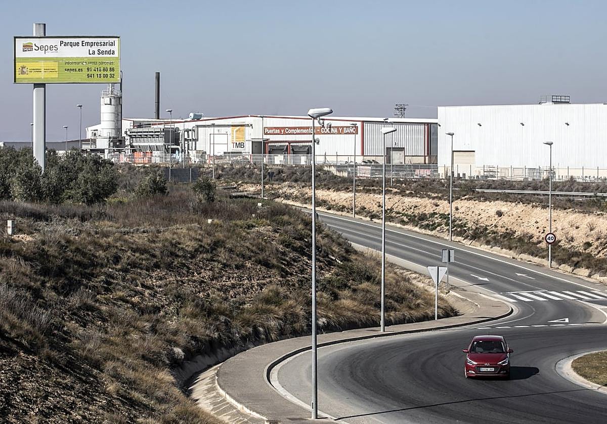 El polígono de La Senda, en Alfaro, ha mejorado su suministro eléctrico tras una inversión de 5,2 millones de euros.