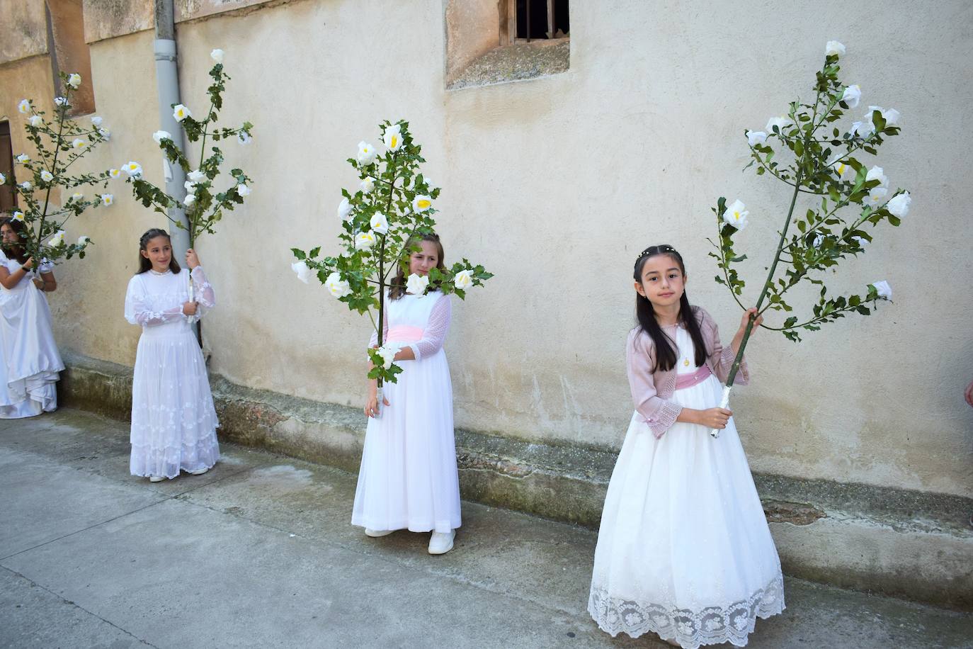 Las doncellas de Sorzano regresan a la Virgen del Roble