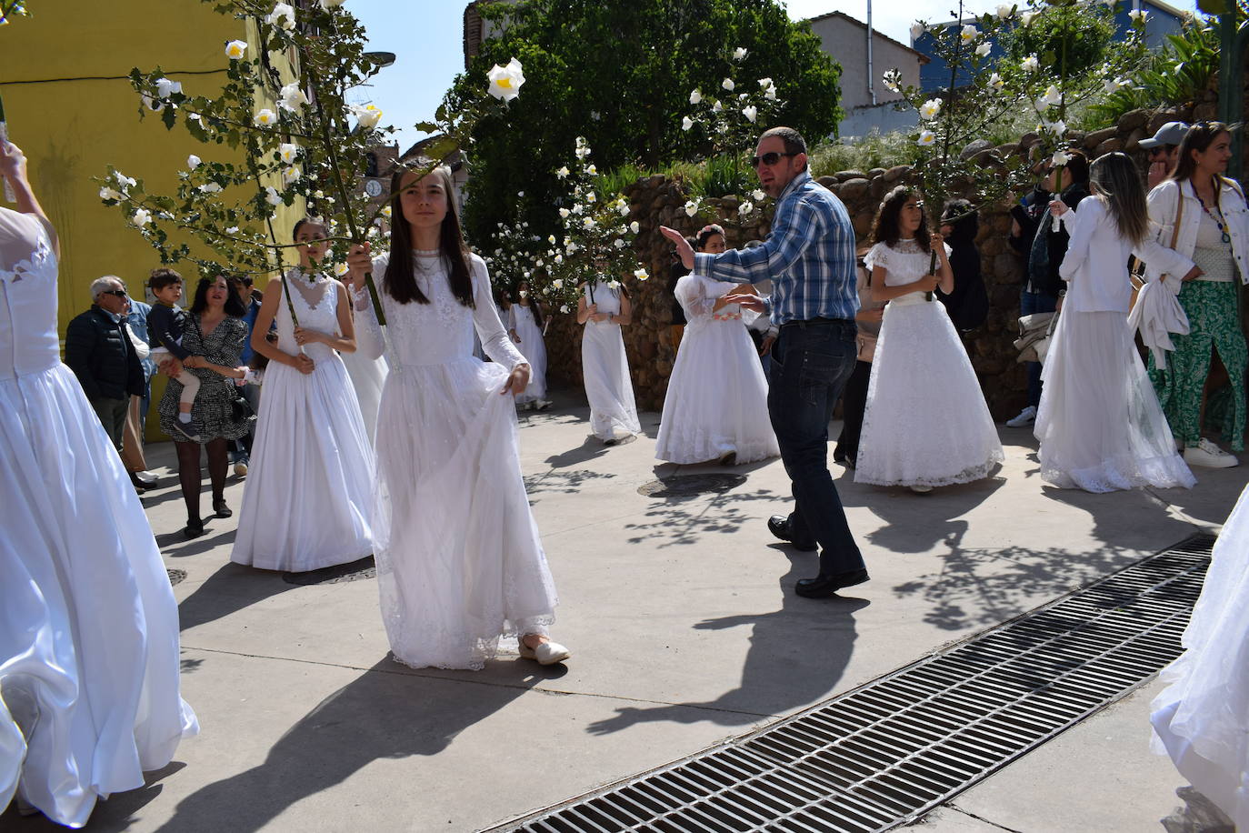 Las doncellas de Sorzano regresan a la Virgen del Roble