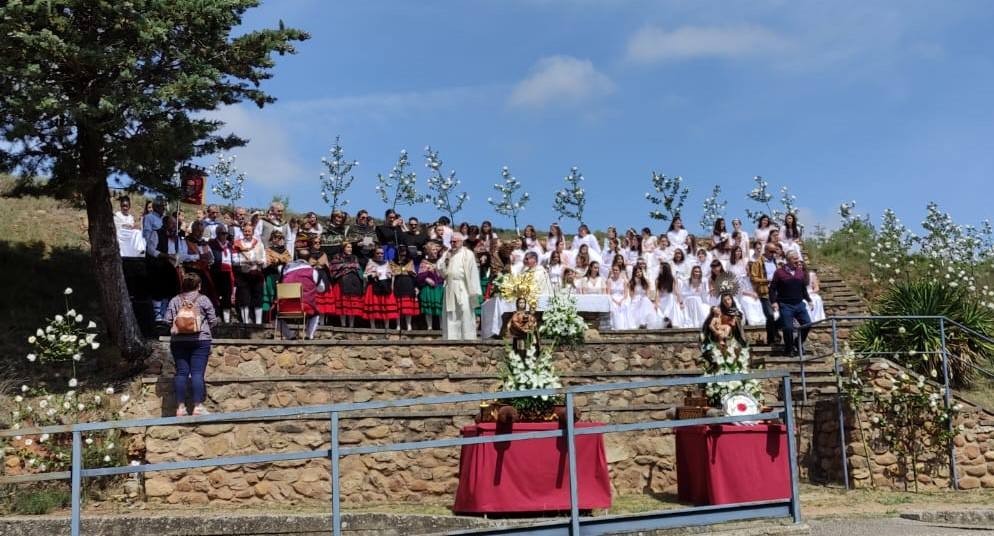 Las doncellas de Sorzano regresan a la Virgen del Roble