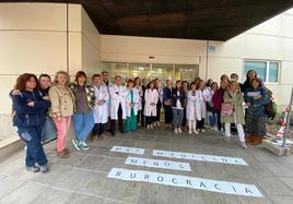 Movilización celebrada en la mañana de este martes en el centro de salud de Siete Infantes.