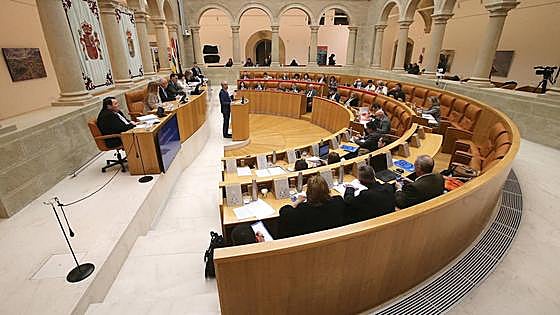 Así se forma el parlamento riojano