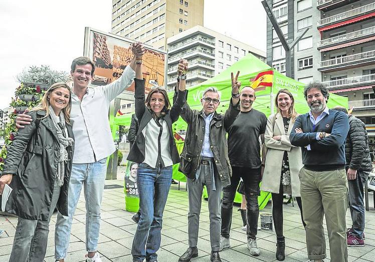 Candidatos de Vox, en el cierre de la campaña.