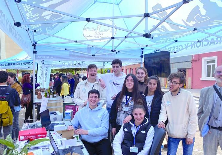 Stand del grado en Administración y Gestión.