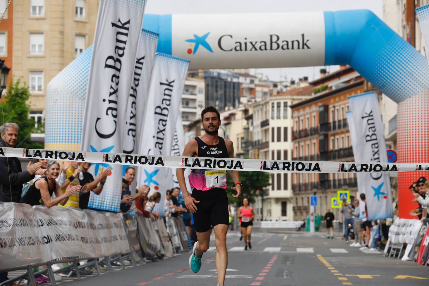 Los corredores llegan a la meta