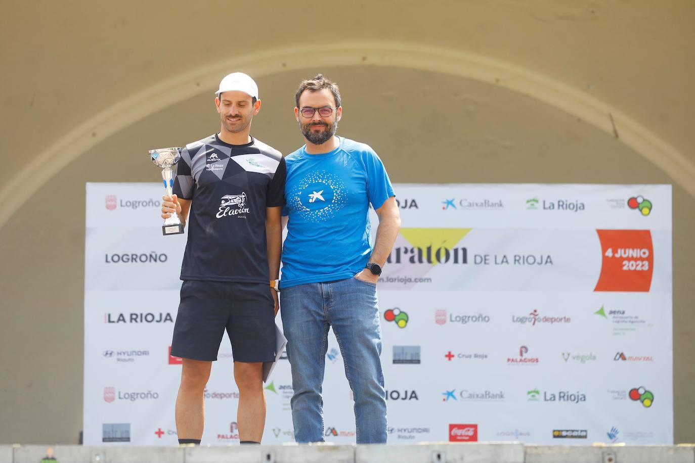 Entrega de premios a los ganadores de la Media Maratón