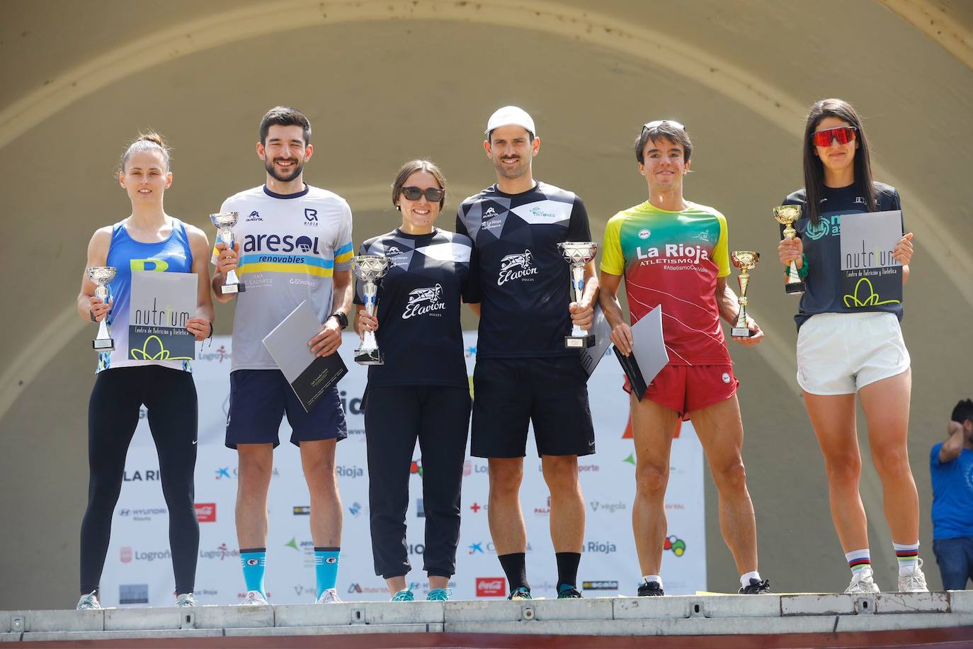 Entrega de premios a los ganadores de la Media Maratón