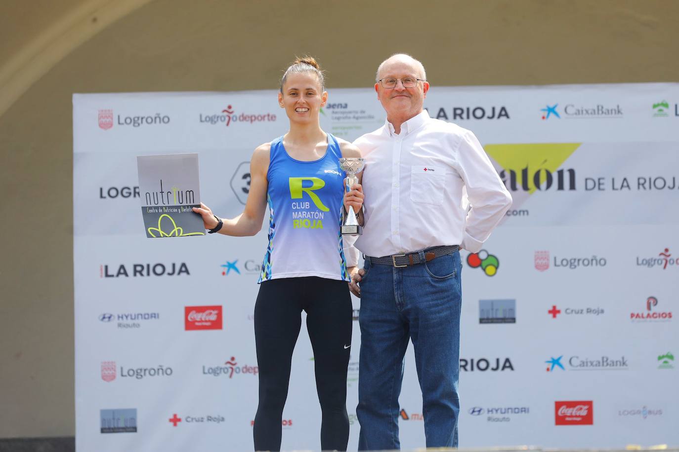 Entrega de premios a los ganadores de la Media Maratón