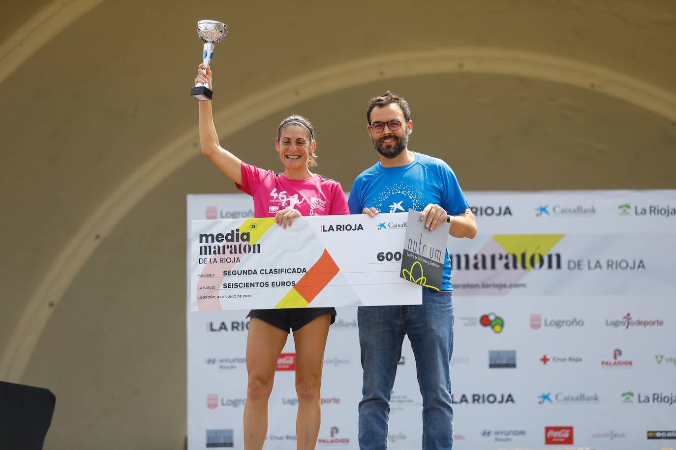 Entrega de premios a los ganadores de la Media Maratón