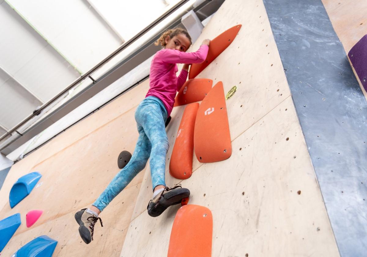 Escalada, una de las últimas actividades en desaparecer de la cartelera.