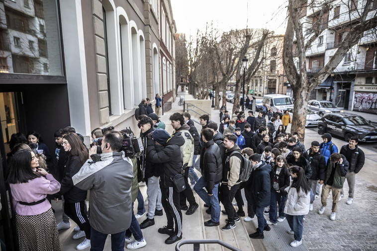 Alumnos en la primera jornada del nuevo Sagasta, el pasado 6 de febrero.