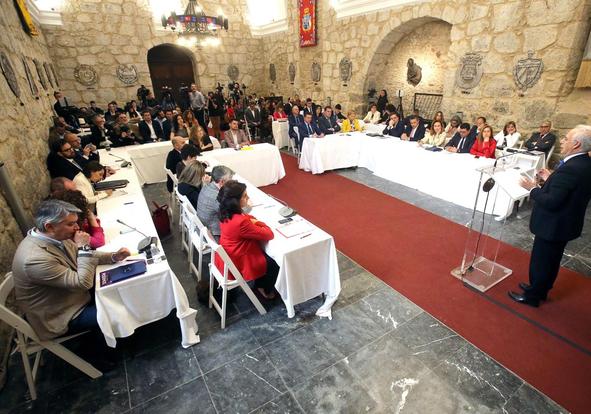El adelanto electoral deja empantanada la reforma del Estatuto de Autonomía