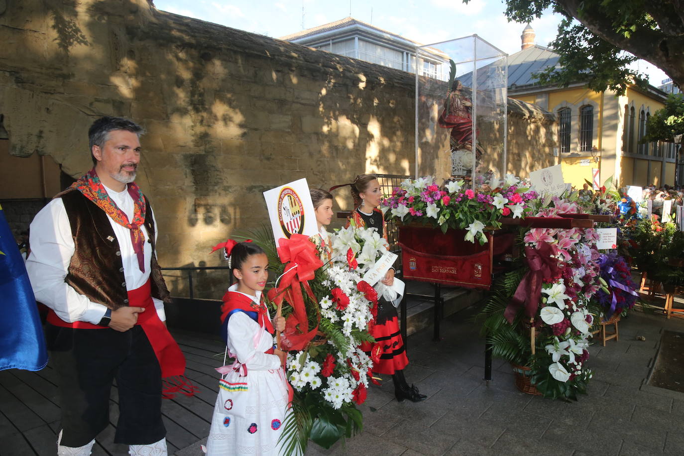 Ofrenda floral a San Bernabé