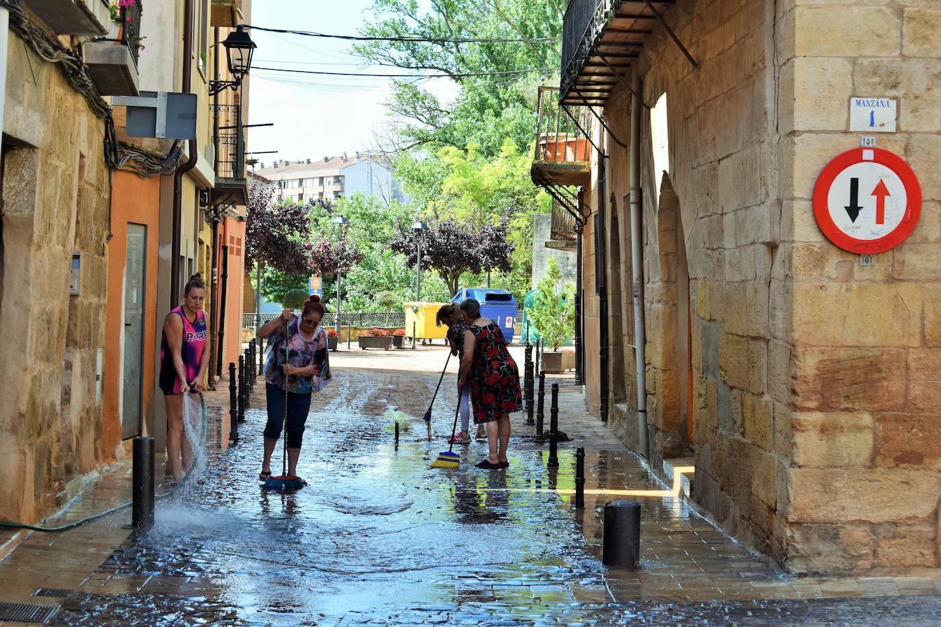 Las inundaciones afectaron a las calles de Fuenmayor