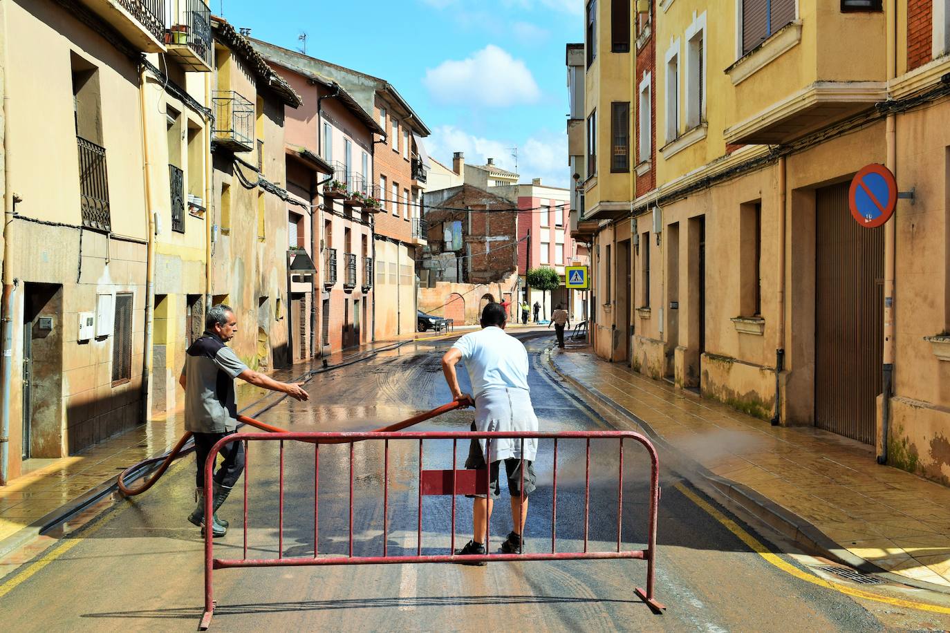 Las inundaciones afectaron a las calles de Fuenmayor