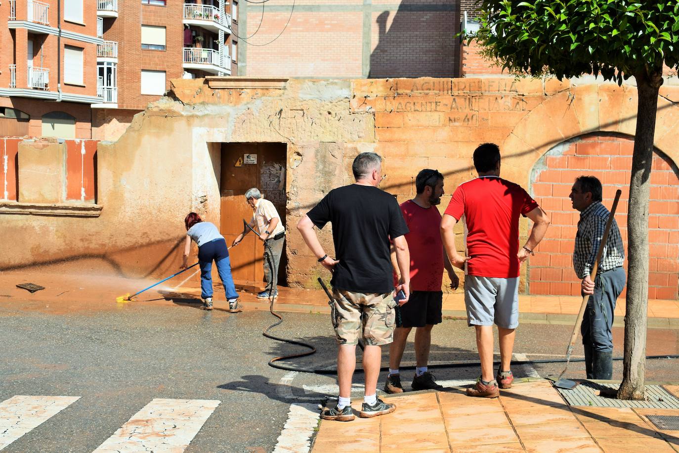 Las inundaciones afectaron a las calles de Fuenmayor