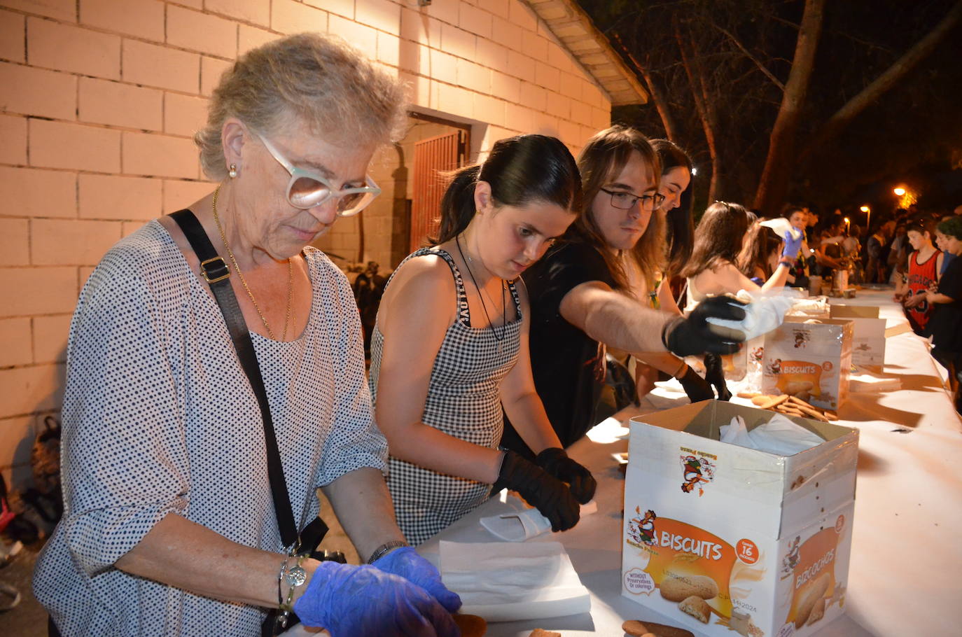 Calahorra disfruta con las hogueras de San Juan