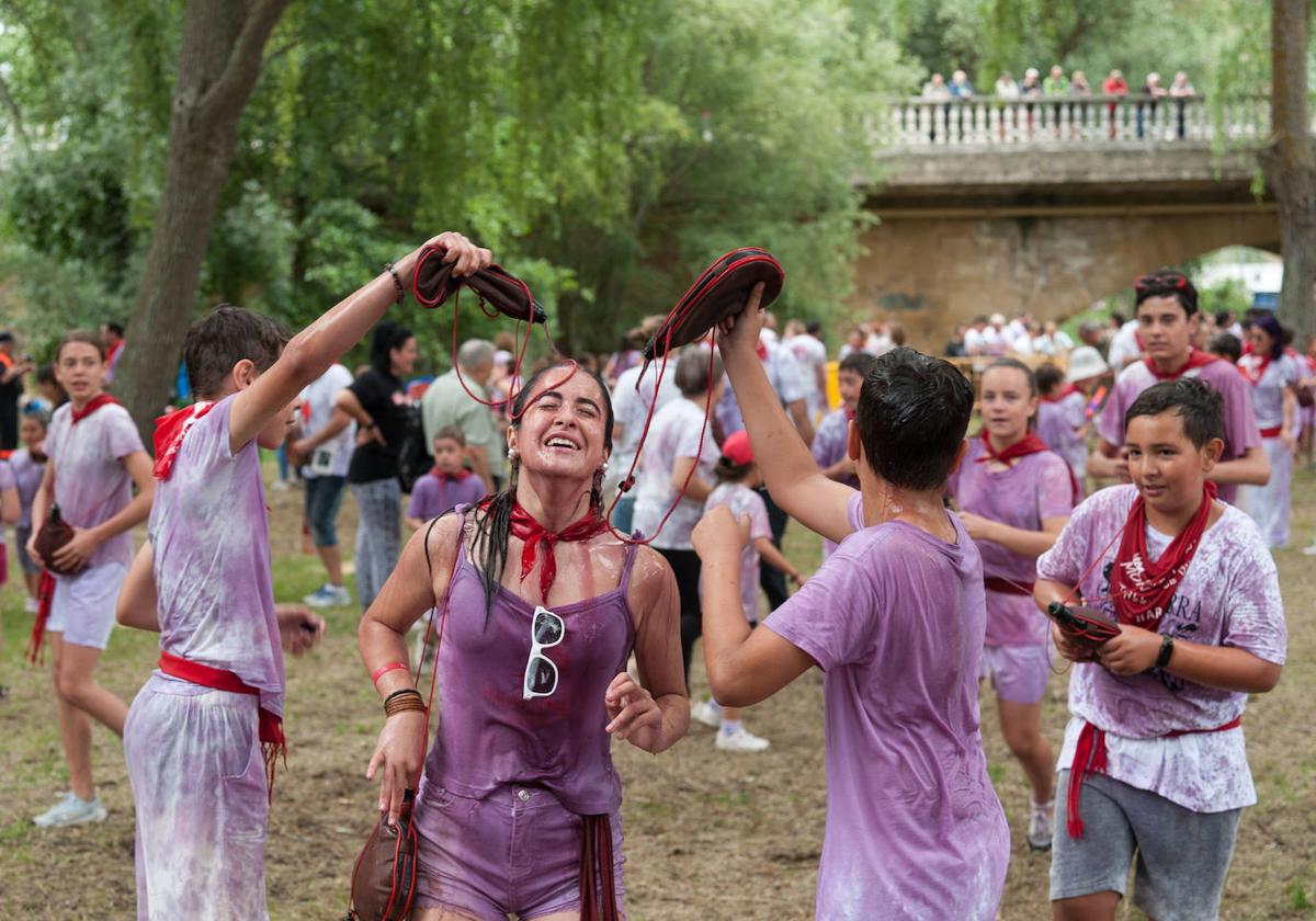 Haro celebra la Batalla del Vino infantil