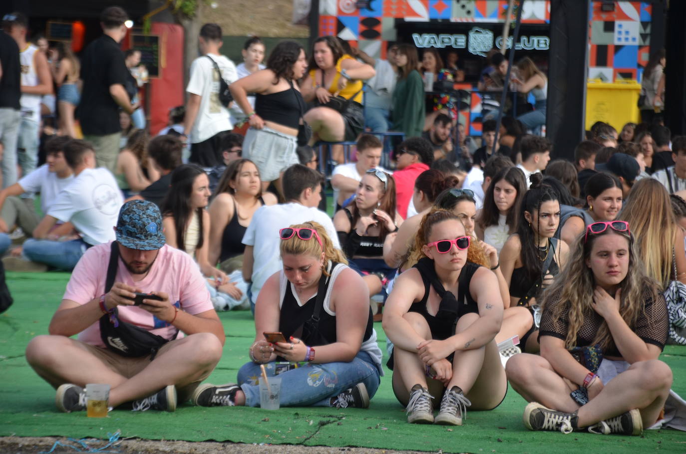 La jornada del viernes por la tarde en el Holika