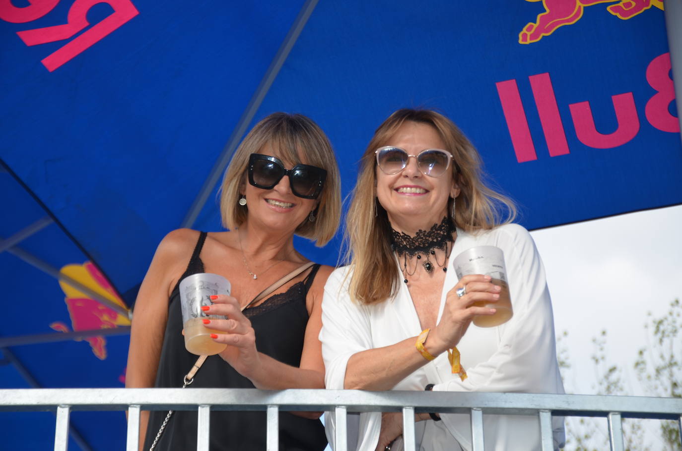 La jornada del viernes por la tarde en el Holika