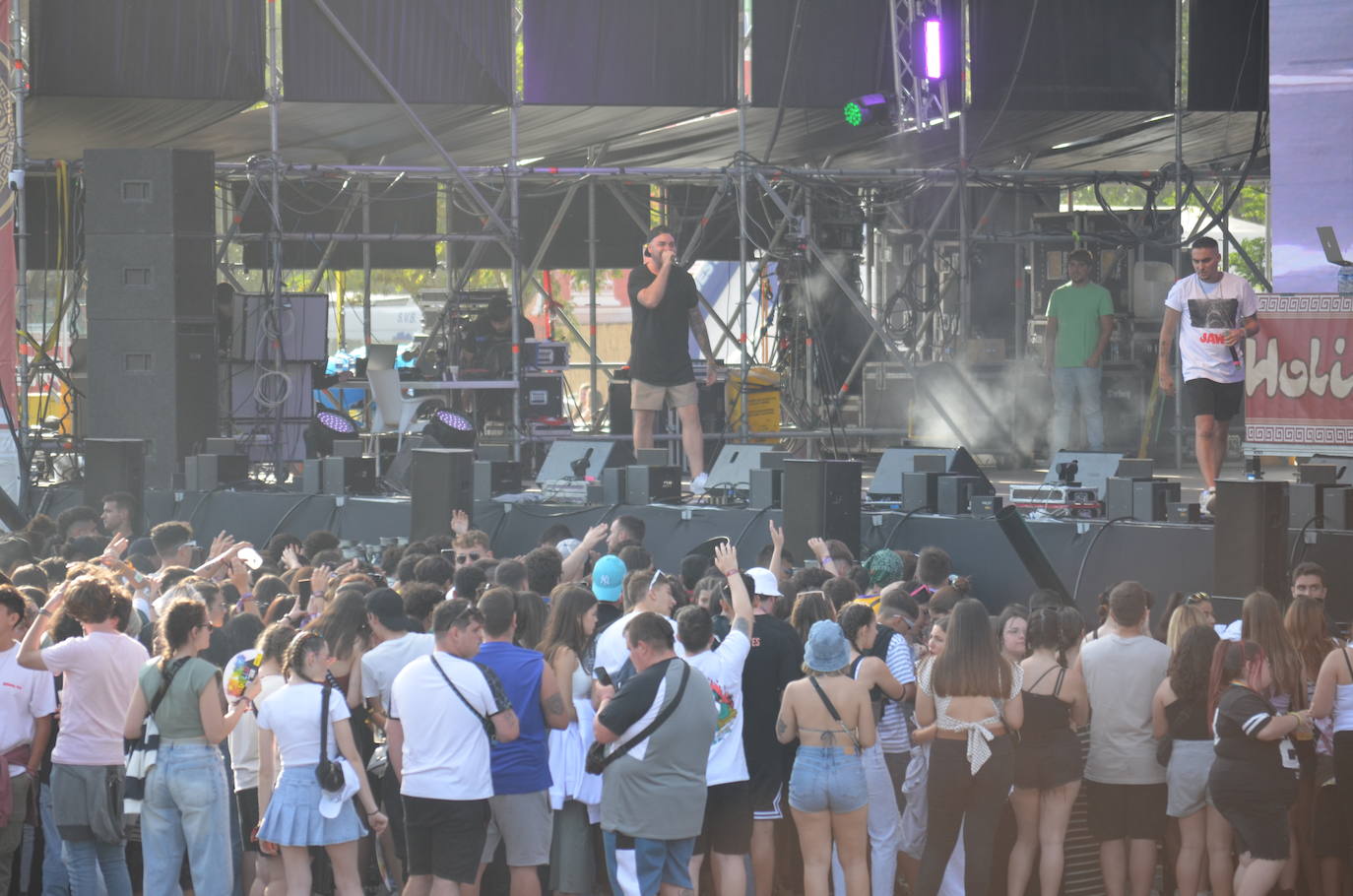 La jornada del viernes por la tarde en el Holika