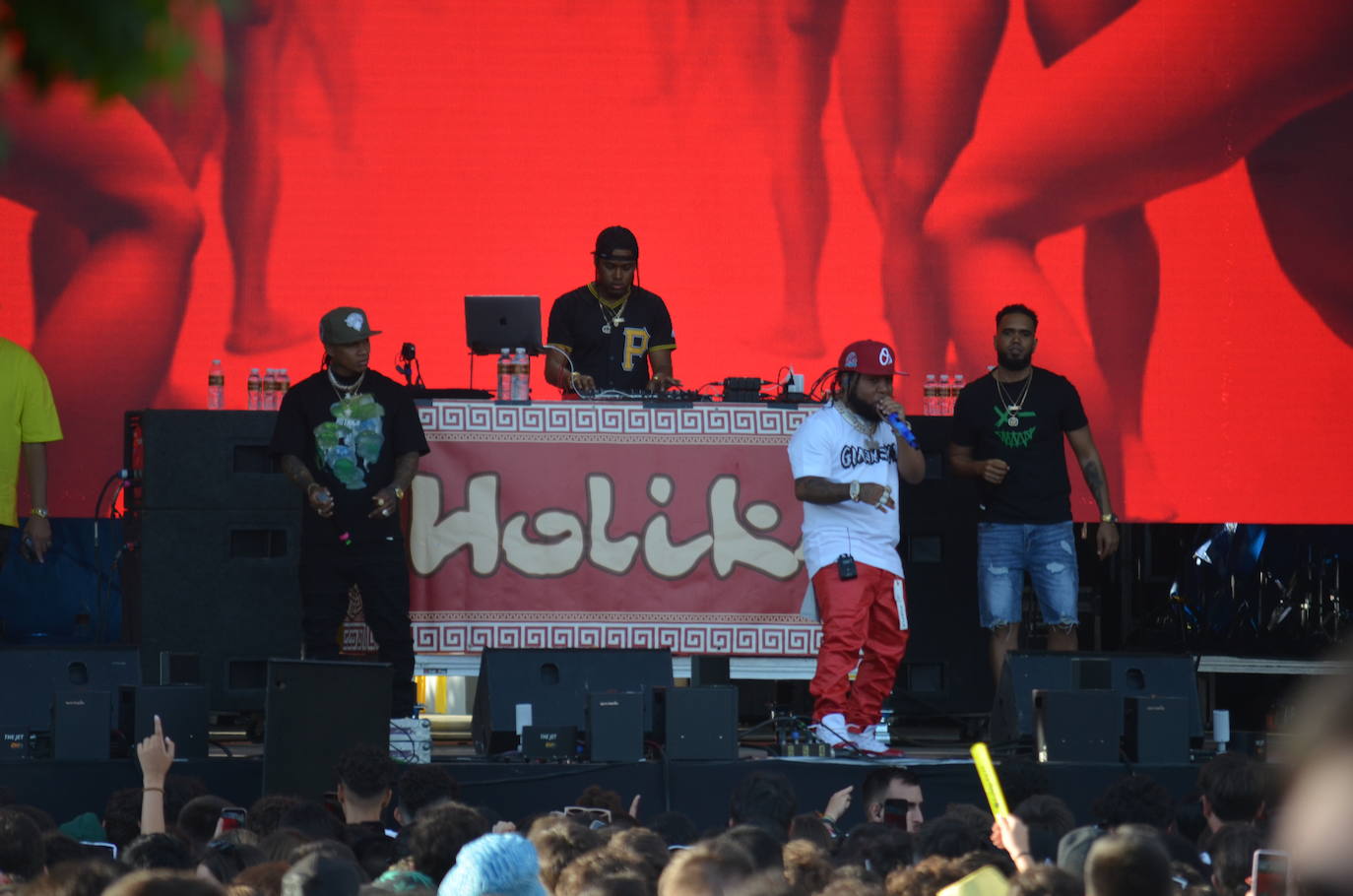 La jornada del viernes por la tarde en el Holika