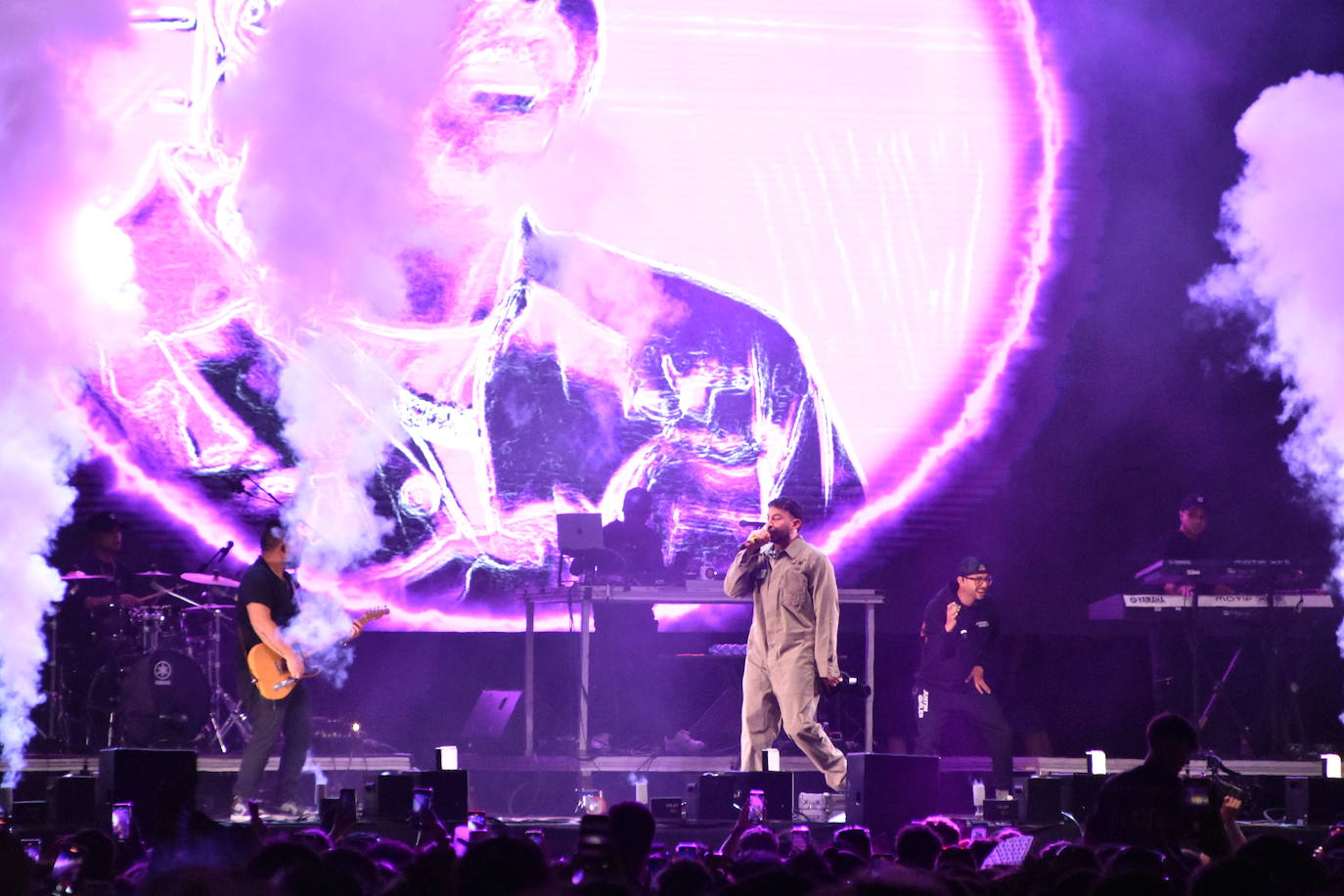 Viernes noche en el Holika