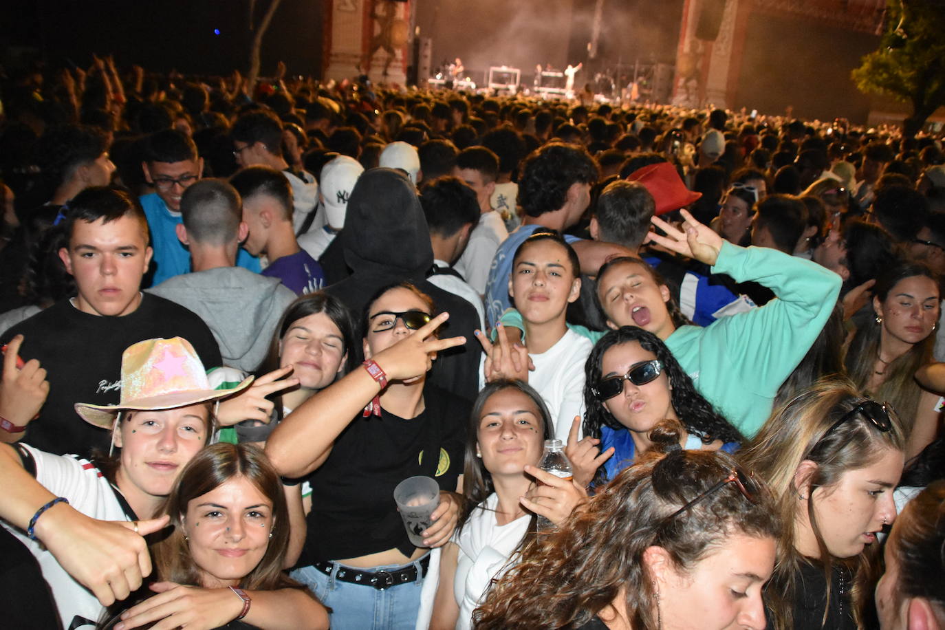 Viernes noche en el Holika