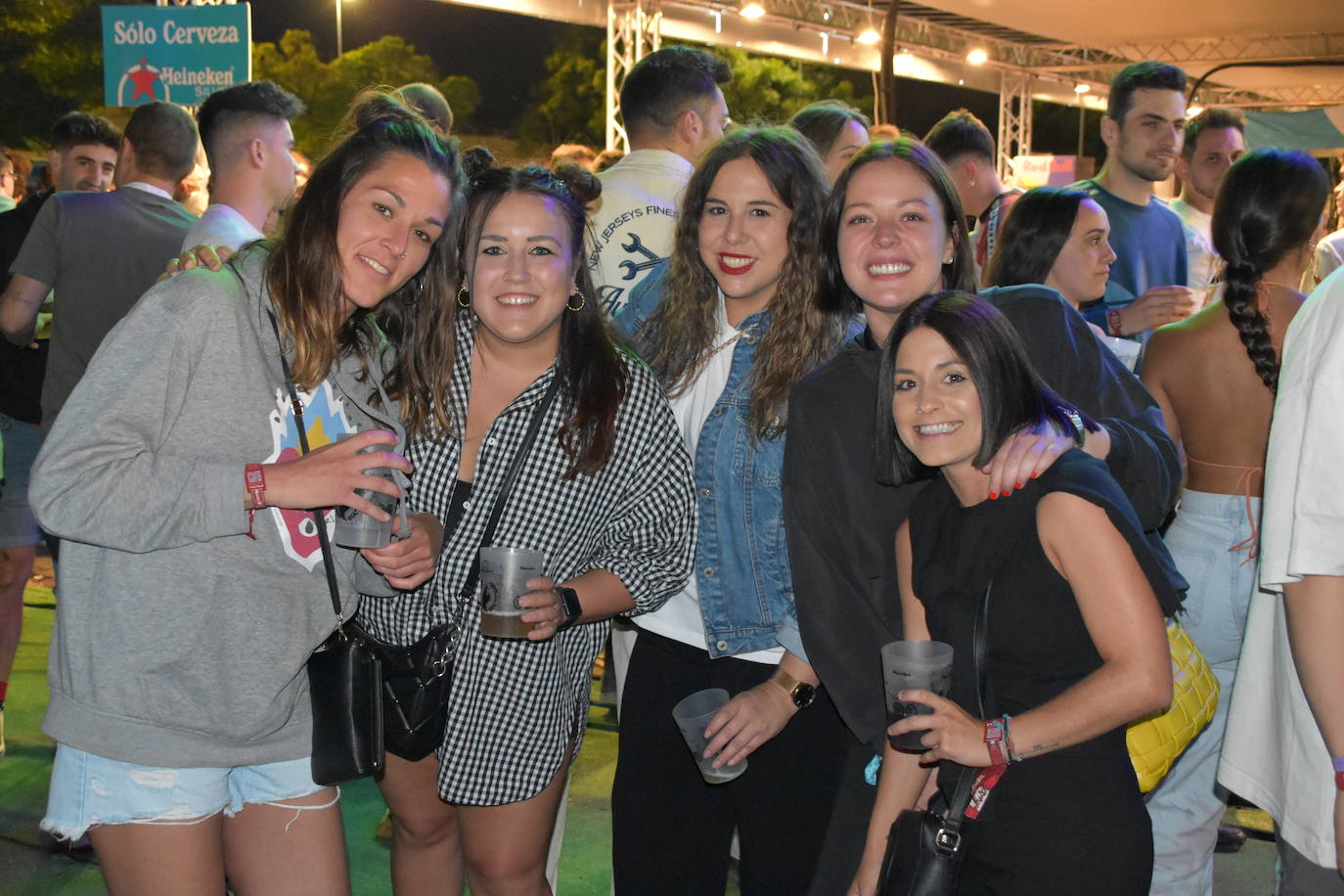 Viernes noche en el Holika