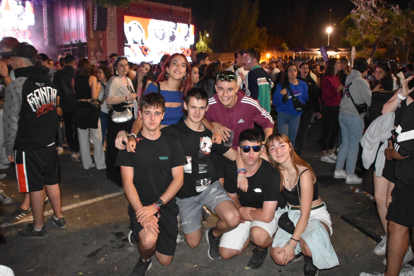 Viernes noche en el Holika