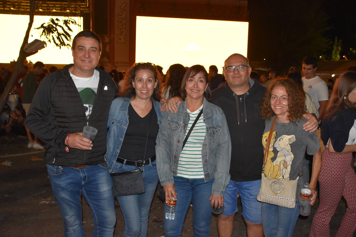 Viernes noche en el Holika