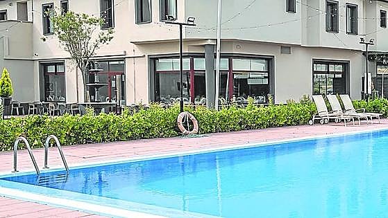Calahorra estrena tardeo de verano en la terraza del Zenit