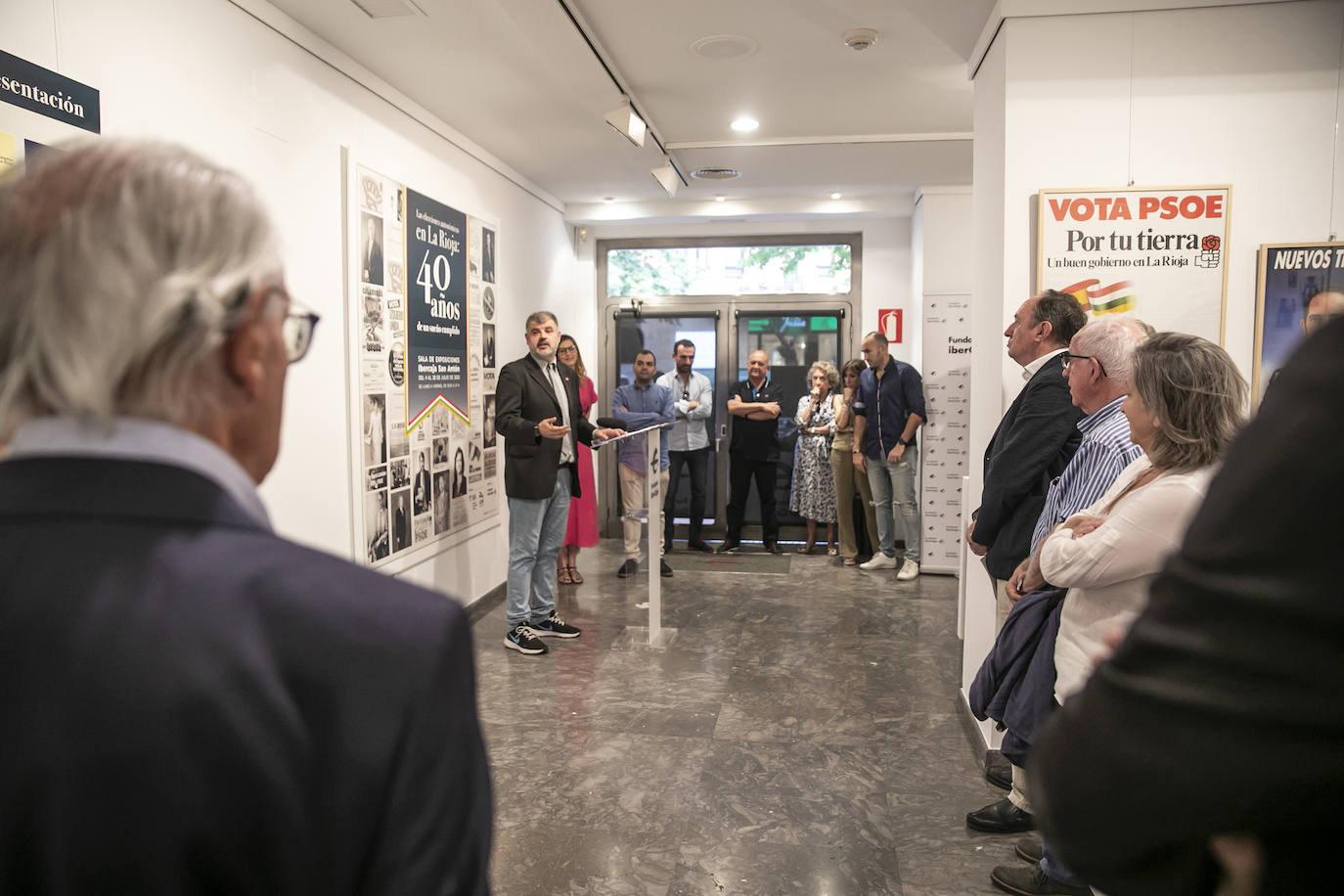 Cuarenta años de &#039;Las elecciones autonómicas en La Rioja&#039;, en la Sala de Exposiciones Ibercaja