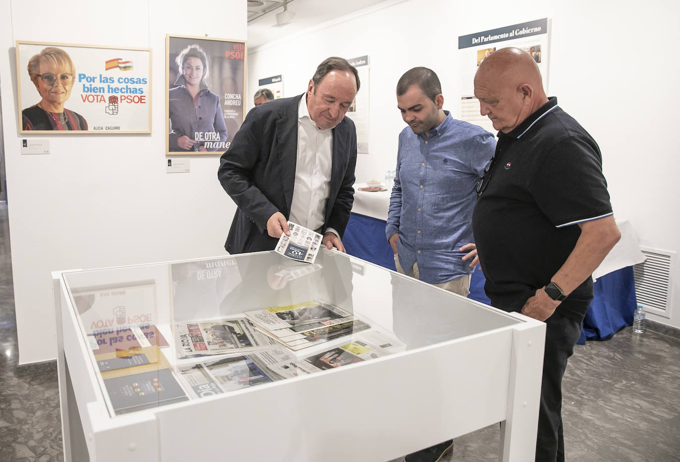 Cuarenta años de &#039;Las elecciones autonómicas en La Rioja&#039;, en la Sala de Exposiciones Ibercaja