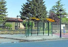 Una de las paradas del nuevo trayecto del autobús urbano.