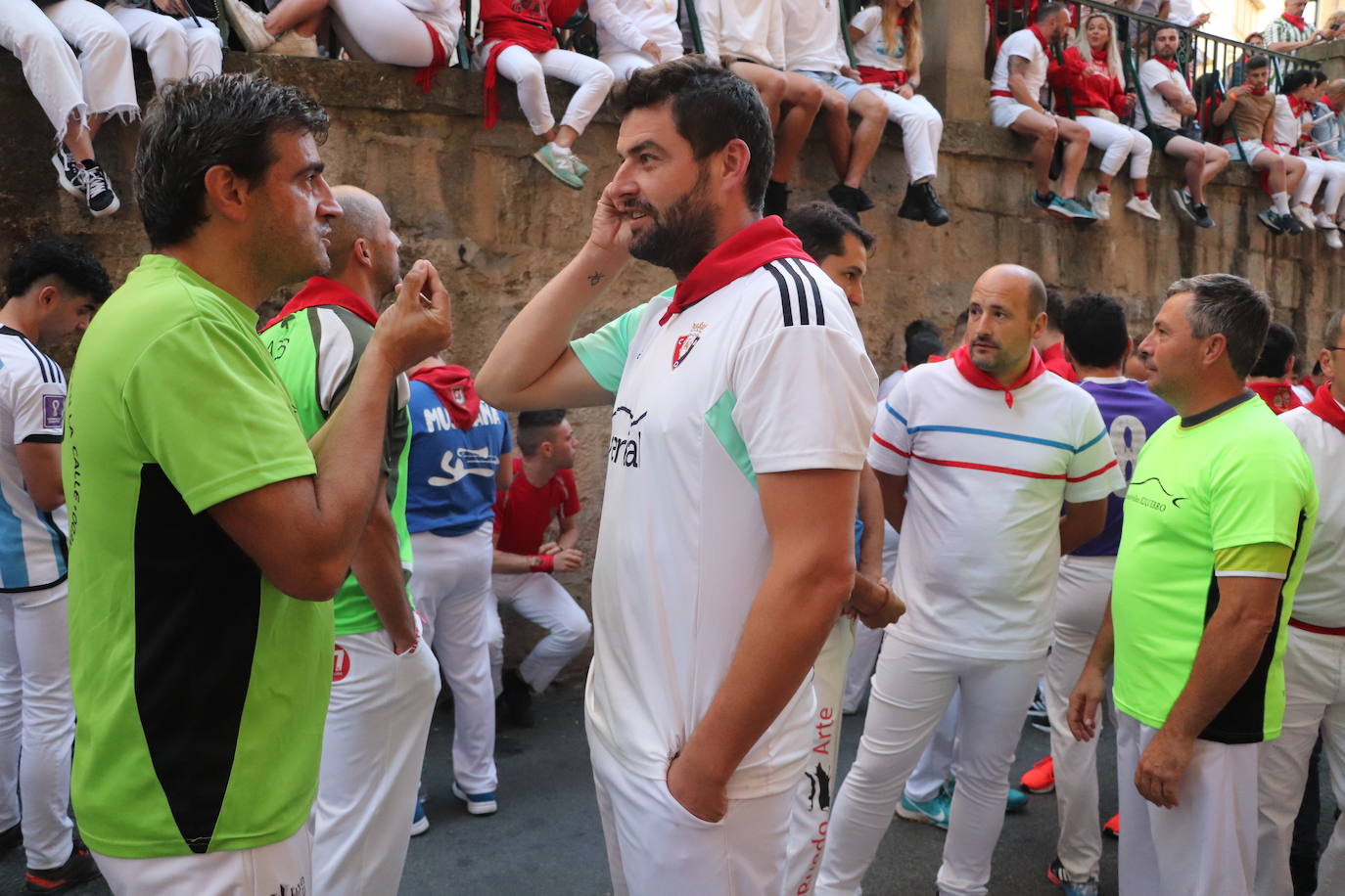 Decenas de riojanos van cada día a los encierros de San Fermín y después vuelven al trabajo