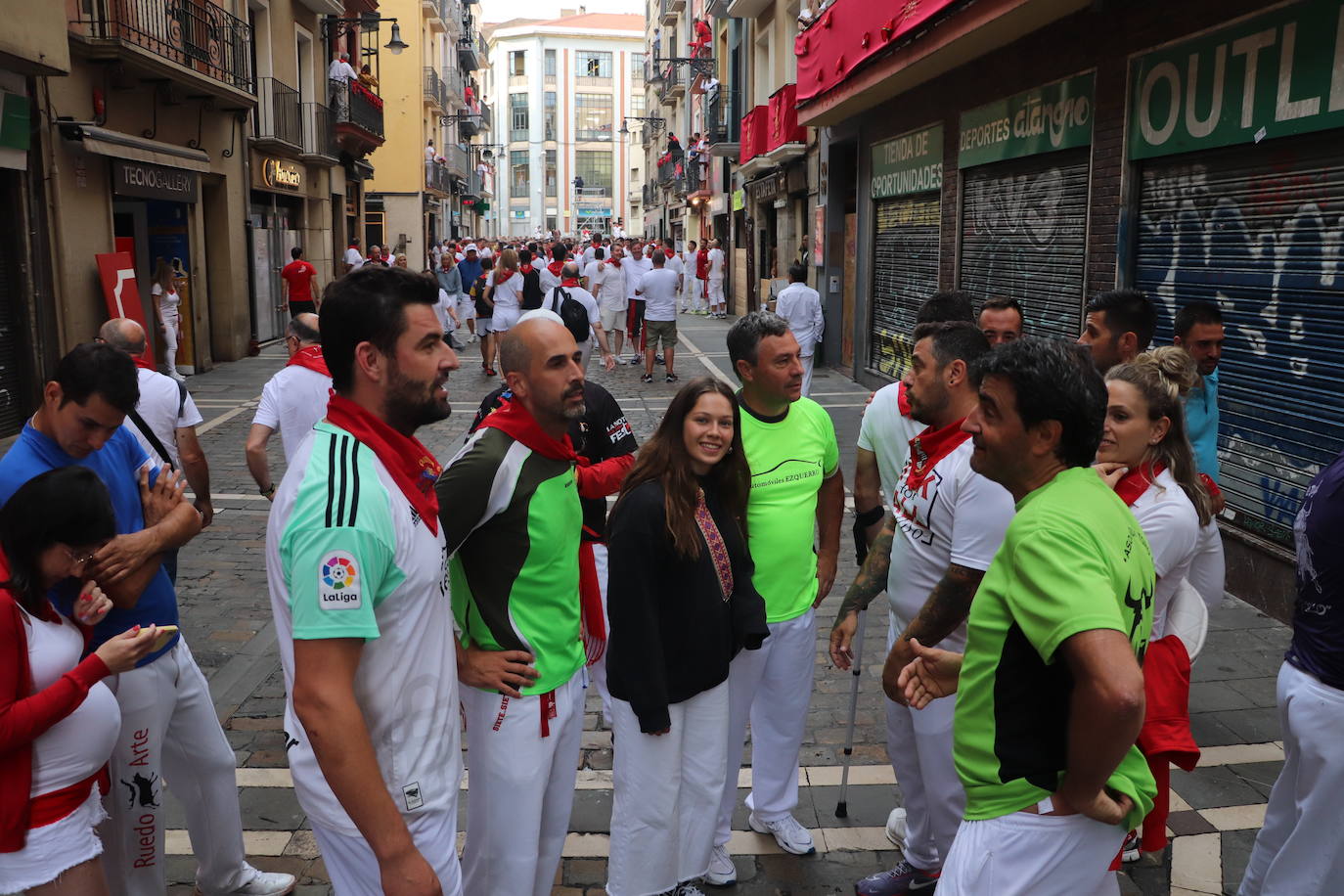 Decenas de riojanos van cada día a los encierros de San Fermín y después vuelven al trabajo