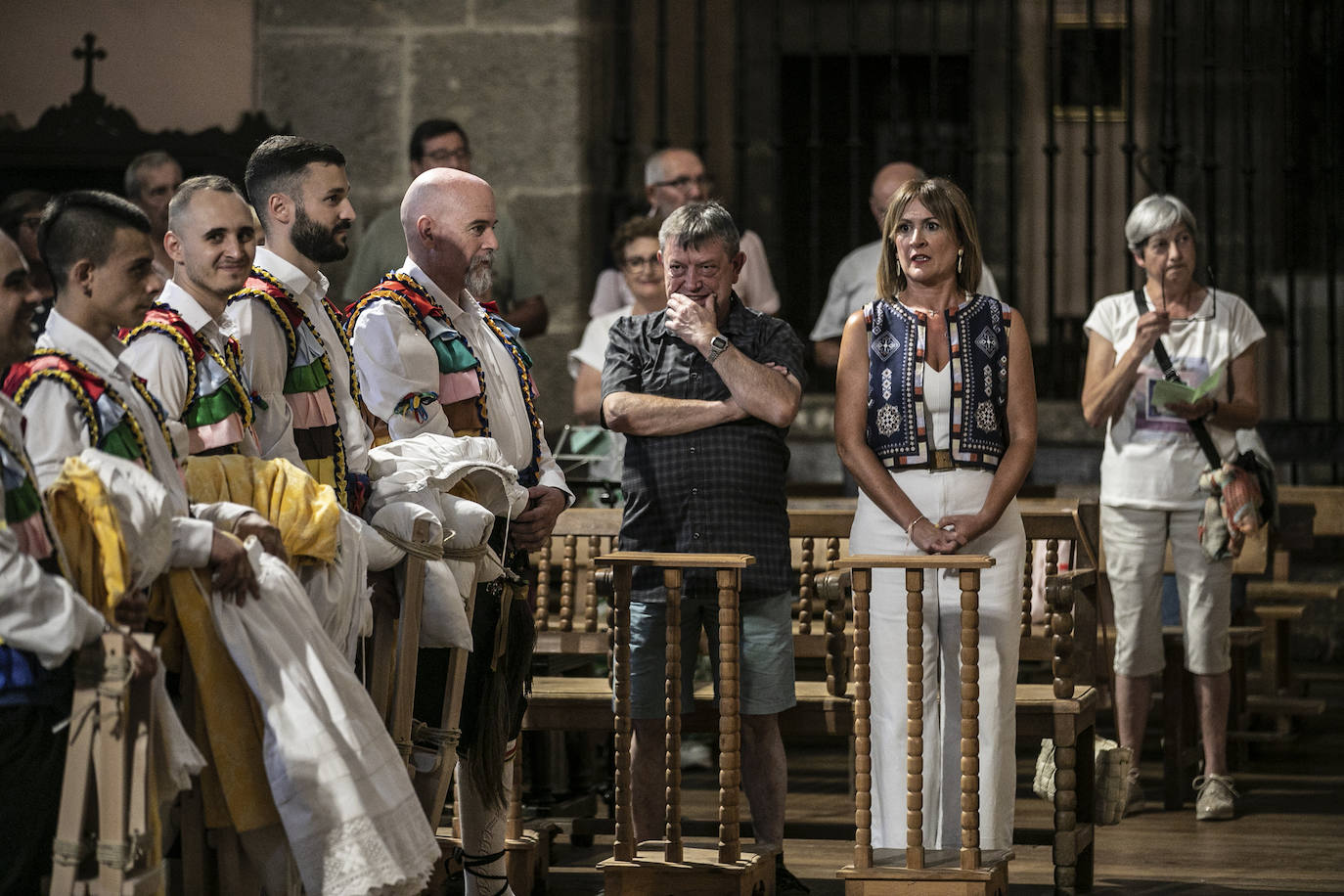 Los danzadores de Anguiano cumplen con la tradición