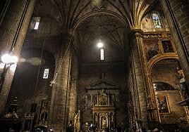 La iglesia de la Asunción de Navarrete exhibe su botafumeiro