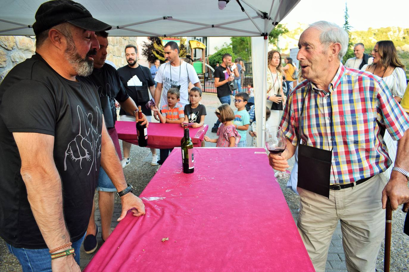 Torrecilla en Cameros celebra la I Fiesta del Vino de Rioja Solidario
