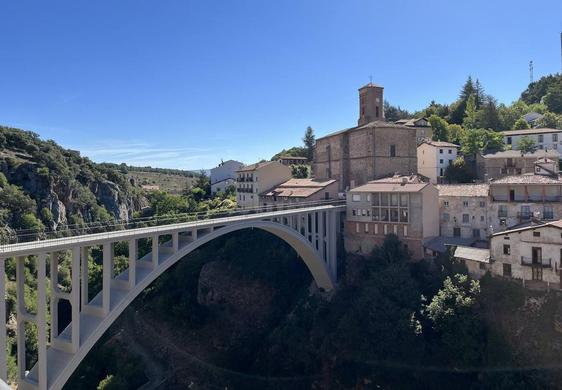 Puente de San Martín en Ortigosa.