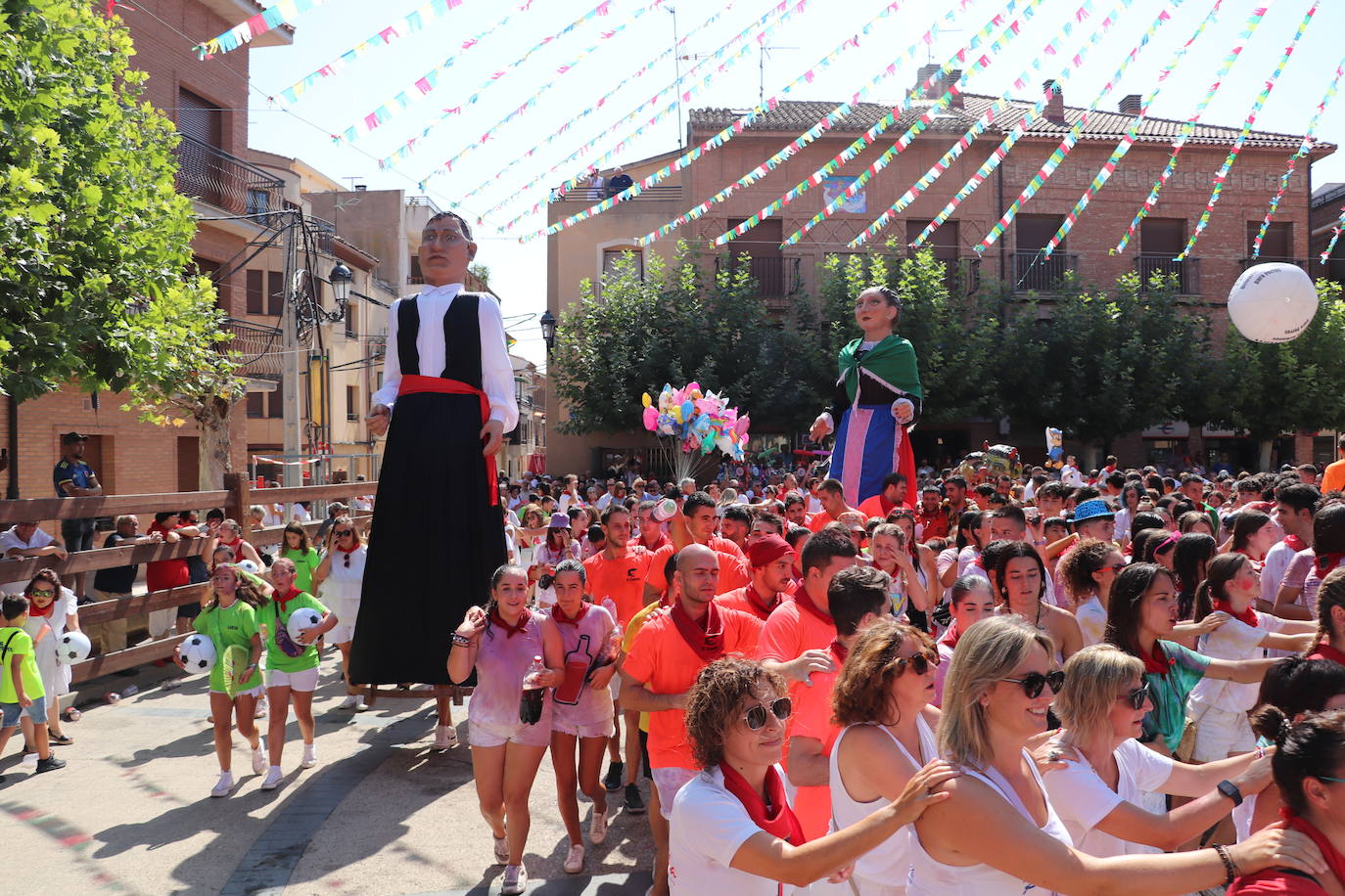 Aldeanueva ya disfruta de las fiestas de San Bartolomé