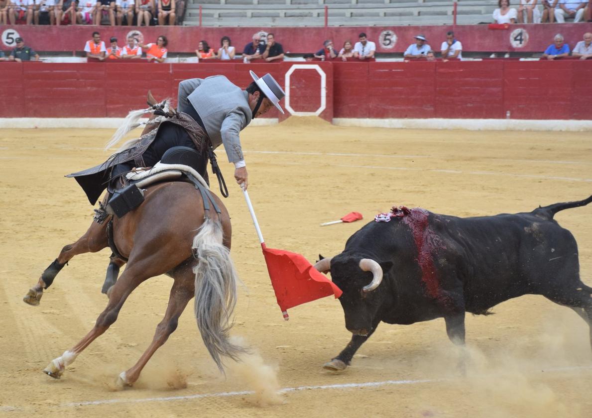 Domínguez, en la plaza de Calahorra el año pasado.