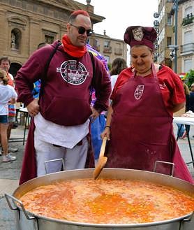 Imagen secundaria 2 - Desafíos con vaquilla en la plaza