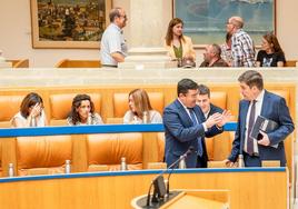 Bancada popular en el Parlamento de La Rioja.