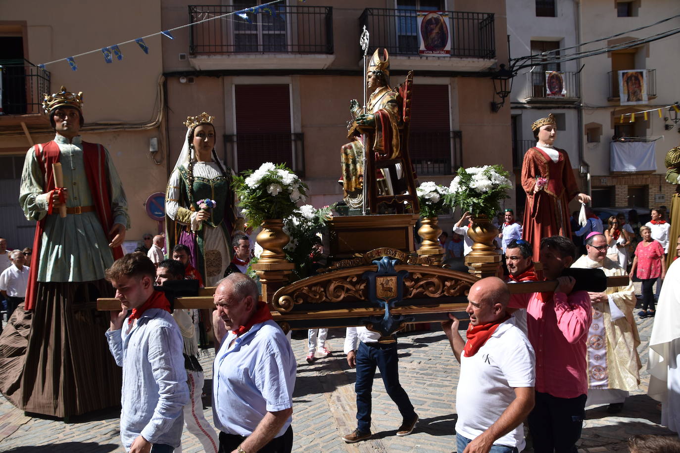 Día grande en las fiestas de Cervera