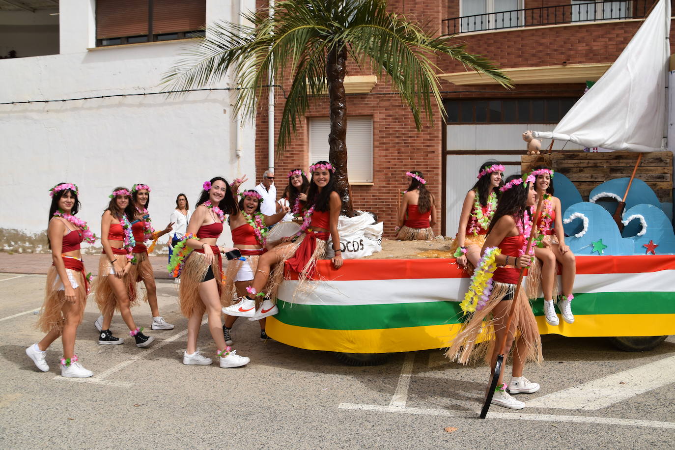 Chupinazo y carrozas de Pradejón