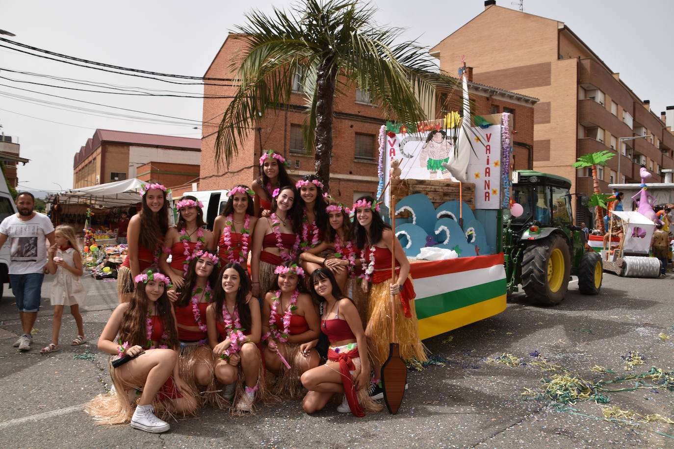 Chupinazo y carrozas de Pradejón